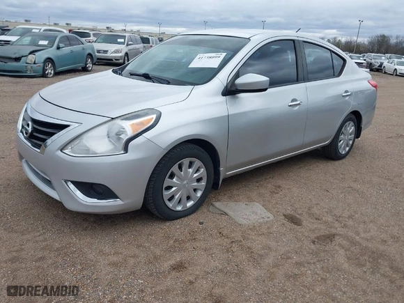 2015 Nissan Versa S Plus with VIN 3N1CN7AP9FL863798, listed as a IAAI auction lot 41738099 with 147,280 mi miles. Bid and sale history available at carsss.com. Image 2.