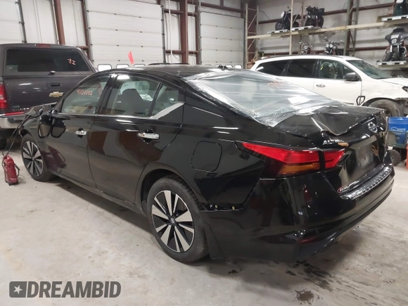 2019 Nissan Altima SL with VIN 1N4BL4EW6KC185215, listed as a IAAI auction lot 41135202 with 77,428 mi miles and . Bid and sale history available at carsss.com. Image 3.
