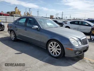 2008 Mercedes-Benz E 350 Luxury z VIN WDBUF56X98B359198, wystawiony jako Copart lot #57625445 z przebiegiem 69 973 mil mil oraz Szkoda całkowita • Salvage title. Historia ofert i sprzedaży dostępna na DreamBid. Obrazek 4.