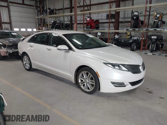 2016 Lincoln MKZ with VIN 3LN6L2G9XGR600497, listed as a IAAI auction lot 41996468 with 201,148 mi miles. Bid and sale history available at carsss.com. Image 1.