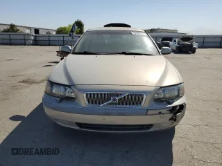 2002 Volvo V70 with VIN YV1SJ58DX21263405, listed as a Copart auction lot 69989364 with 133,710 mi miles and Salvage Title. Bid and sale history available at carsss.com. Image 5.