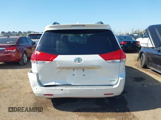 2011 Toyota Sienna XLE AAS with VIN 5TDYK3DCXBS097582, listed as a IAAI auction lot 42233594 with 226,902 mi miles and . Bid and sale history available at DreamBid. Image 16.