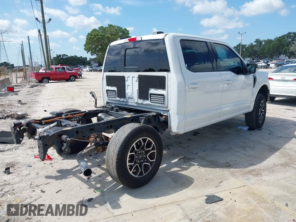 2021 Ford F-150 XL with VIN 1FTEW1EP6MFA68273, listed as a IAAI auction lot 42726285 with 33,989 mi miles and . Bid and sale history available at DreamBid. Image 4.