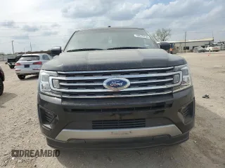 2019 Ford Expedition Max XLT z VIN 1FMJK1HT8KEA58488, wystawiony jako Copart lot #50576755 z przebiegiem 129 871 mil mil oraz Szkoda całkowita • Salvage title. Historia ofert i sprzedaży dostępna na DreamBid. Obrazek 5.