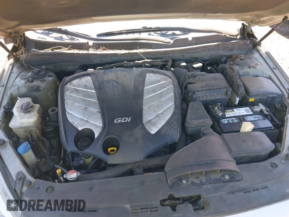 2014 Kia Cadenza Premium with VIN KNALN4D72E5143262, listed as a IAAI auction lot 41663400 with 176,471 mi miles. Bid and sale history available at carsss.com. Image 10.