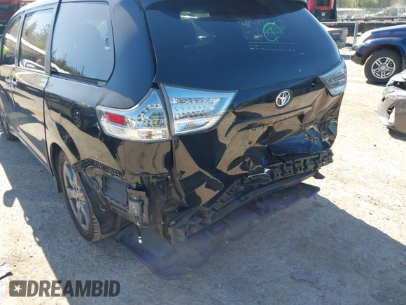 2020 Toyota Sienna SE with VIN 5TDXZ3DC9LS043621, listed as a IAAI auction lot 42670891 with 56,734 mi miles and . Bid and sale history available at DreamBid. Image 6.