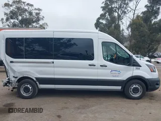 2023 Ford Transit Passenger XL с VIN 1FDAX2C80PKA74557, выставлен на аукционе IAAI как лот 41864316 с пробегом 50 640 миль миль и . История ставок и продаж доступна на DreamBid. Изображение 13.