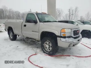 2004 GMC Sierra 2500HD Classic Work Truck with VIN 1GTHK24U94E266289, listed as a Copart auction lot 44646695 with 177,740 mi miles and Clean Title. Bid and sale history available at carsss.com. Image 4.