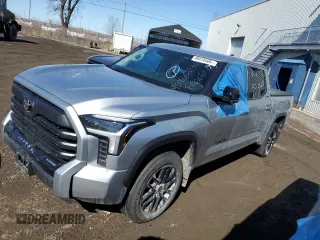 2024 Toyota Tundra Limited z VIN 5TFWA5DB2RX133878, wystawiony jako Copart lot #49410405 z przebiegiem 45 719 mil mil oraz Czysty tytuł • Clean title. Historia ofert i sprzedaży dostępna na DreamBid. Obrazek 1.