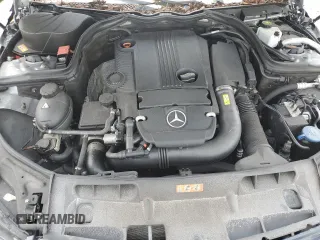 2013 Mercedes-Benz C 250 z VIN WDDGJ4HBXDG089068, wystawiony jako Copart lot #59418245 z przebiegiem 87 912 mil mil oraz Szkoda całkowita • Salvage title. Historia ofert i sprzedaży dostępna na DreamBid. Obrazek 11.