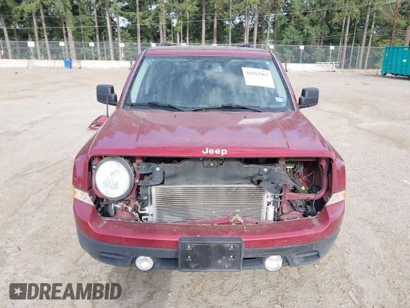 2016 Jeep Patriot Latitude with VIN 1C4NJPFB8GD562445, listed as a IAAI auction lot 42513967 with 87,991 mi miles and . Bid and sale history available at DreamBid. Image 13.