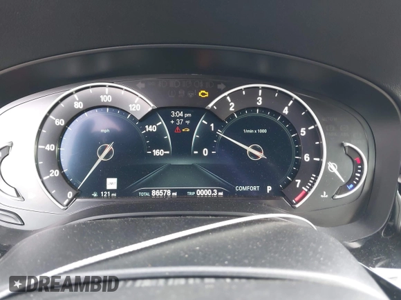 2018 BMW 5 Series 530i xDrive with VIN WBAJA7C58JWC76331, listed as a IAAI auction lot 41586204 with 86,578 mi miles. Bid and sale history available at carsss.com. Image 7.