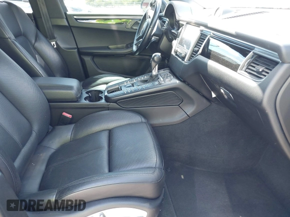2018 Porsche Macan with VIN WP1AA2A53JLB00969, listed as a IAAI auction lot 42123476 with 46,765 mi miles and . Bid and sale history available at DreamBid. Image 5.