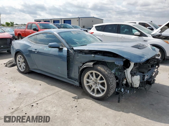 2024 Ford Mustang GT z VIN 1FA6P8CF3R5430888, wystawiony jako Copart lot #63098245 z przebiegiem 8 006 mil mil oraz Szkoda całkowita • Salvage title. Historia ofert i sprzedaży dostępna na DreamBid. Obrazek 4.