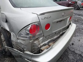 2002 Lexus IS 300/350 with VIN JTHBD192720059118, listed as a IAAI auction lot 41974564 with 207,050 mi miles and . Bid and sale history available at DreamBid. Image 13.