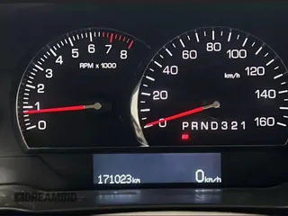 2007 Cadillac DTS V8 z VIN 1G6KD57Y27U198589, wystawiony jako Copart lot #59233755 z przebiegiem 171 023 mil mil oraz Tytuł czysty. Historia ofert i sprzedaży dostępna na DreamBid. Obrazek 8.