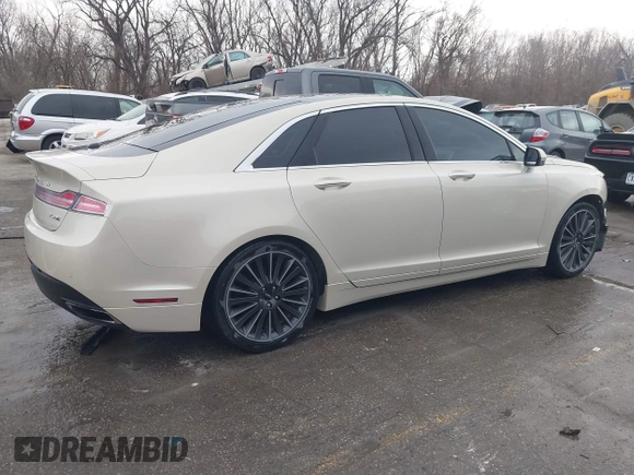 2016 Lincoln MKZ with VIN 3LN6L2J94GR625923, listed as a IAAI auction lot 41144427 with 120,567 mi miles and . Bid and sale history available at DreamBid. Image 14.