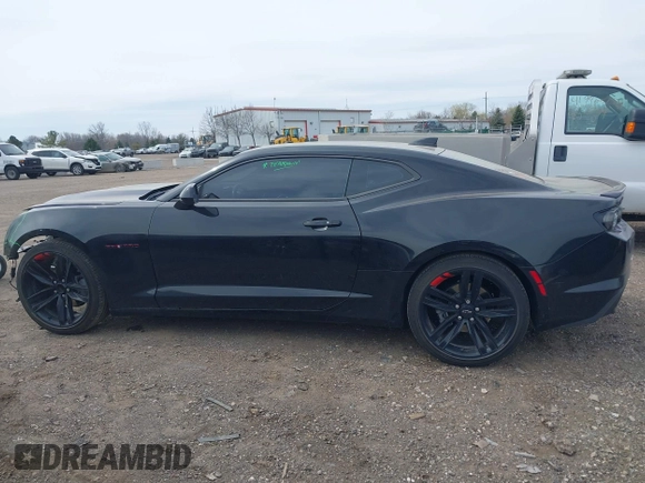 2023 Chevrolet Camaro 2LT z VIN 1G1FD1RX6P0133885, wystawiony jako IAAI lot #41990345 z przebiegiem 50 583 mil mil oraz . Historia ofert i sprzedaży dostępna na DreamBid. Obrazek 15.
