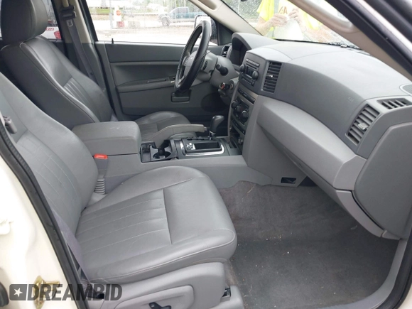 2005 Jeep Grand Cherokee Laredo with VIN 1J4HR48N45C631950, listed as a IAAI auction lot 42365963 with 146,757 mi miles and . Bid and sale history available at DreamBid. Image 5.