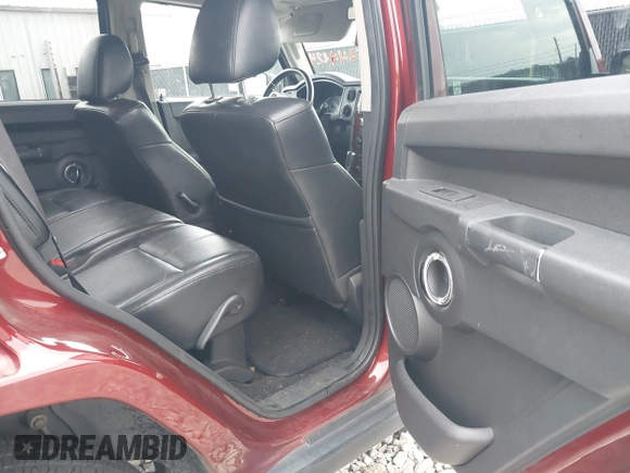 2008 Jeep Commander Limited z VIN 1J8HG58228C244124, wystawiony jako IAAI lot #41491040 z przebiegiem 141 970 mil mil oraz . Historia ofert i sprzedaży dostępna na DreamBid. Obrazek 8.