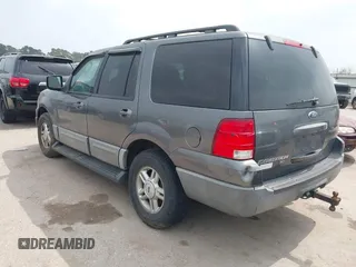 2005 Ford Expedition Special Service with VIN 1FMPU15545LA26180, listed as a IAAI auction lot 41806396 with 209,288 mi miles. Bid and sale history available at carsss.com. Image 3.
