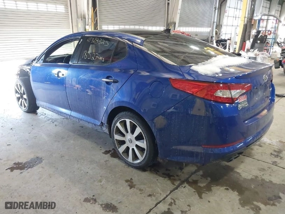 2012 Kia Optima SX with VIN 5XXGR4A69CG072557, listed as a IAAI auction lot 41318325 with 185,271 mi miles. Bid and sale history available at carsss.com. Image 3.