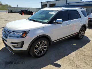 2017 Ford Explorer Platinum z VIN 1FM5K8HT6HGE20535, wystawiony jako Copart lot #56031005 z przebiegiem 157 659 mil mil oraz Czysty tytuł • Clean title. Historia ofert i sprzedaży dostępna na DreamBid. Obrazek 1.