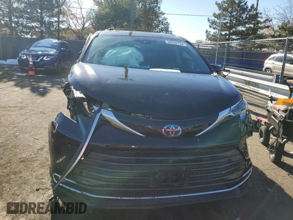 2023 Toyota Sienna Platinum with VIN 5TDESKFC6PS084698, listed as a Copart auction lot 80532734 with 16,884 mi miles and Salvage Title. Bid and sale history available at DreamBid. Image 5.