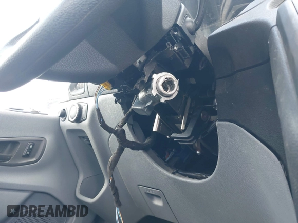 2018 Ford Transit with VIN 1FDYR5ZM8JKB07097, listed as a IAAI auction lot 42511399 with 43,004 mi miles and . Bid and sale history available at DreamBid. Image 6.