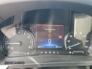2022 Ford Explorer XLT z VIN 1FMSK7DH5NGA05779, wystawiony jako Copart lot #54621085 z przebiegiem 25 617 mil mil oraz Szkoda całkowita • Salvage title. Historia ofert i sprzedaży dostępna na DreamBid. Obrazek 9.