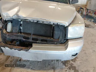2006 Dodge Dakota SLT with VIN 1D7HW48N46S600256, listed as a IAAI auction lot 41442535 with 184,283 mi miles and . Bid and sale history available at carsss.com. Image 6.