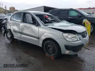 2008 Kia Rio LX with VIN KNADE123886430820, listed as a IAAI auction lot 41480608 with 80,960 mi miles. Bid and sale history available at carsss.com. Image 1.