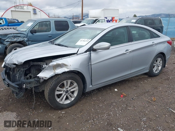 2013 Hyundai Sonata GLS with VIN 5NPEB4AC3DH693395, listed as a IAAI auction lot 40786592 with 147,774 mi miles and . Bid and sale history available at carsss.com. Image 2.