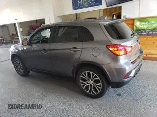 2019 Mitsubishi Outlander ES z VIN JA4AP3AU1KU017981, wystawiony jako Copart lot #60572435 z przebiegiem 111 931 mil mil oraz Czysty tytuł • Clean title. Historia ofert i sprzedaży dostępna na DreamBid. Obrazek 2.