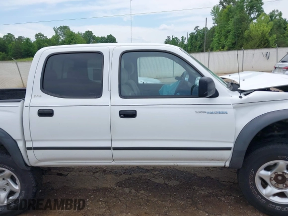 2001 Toyota Tacoma PreRunner z VIN 5TEGN92N11Z738985, wystawiony jako IAAI lot #42145856 z przebiegiem 385 673 mil mil oraz . Historia ofert i sprzedaży dostępna na DreamBid. Obrazek 14.