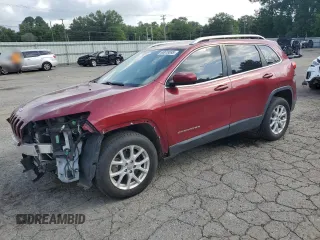 2017 Jeep Cherokee Latitude with VIN 1C4PJMCS3HW569451, listed as a Copart auction lot 60618695 with 128,861 mi miles and Salvage title. Bid and sale history available at DreamBid. Image 1.