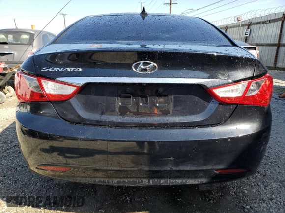 2013 Hyundai Sonata SE z VIN 5NPEC4AC4DH726725, wystawiony jako Copart lot #51821295 z przebiegiem 94 092 mil mil oraz Szkoda całkowita • Salvage title. Historia ofert i sprzedaży dostępna na DreamBid. Obrazek 6.