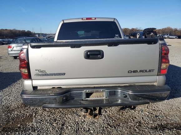 2004 Chevrolet Silverado 1500 Crew Cab LS with VIN 2GCEK13T941382163, listed as a Copart auction lot 84823424 with 207,003 mi miles and Clean Title. Bid and sale history available at carsss.com. Image 6.