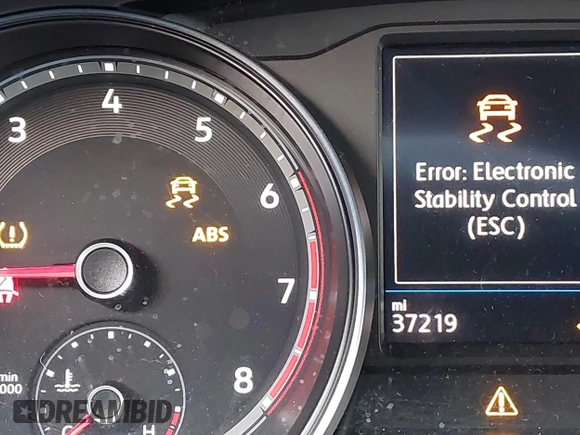 2021 Volkswagen Atlas SE with VIN 1V2KE2CA0MC231882, listed as a IAAI auction lot 41542291 with 37,219 mi miles and . Bid and sale history available at DreamBid. Image 7.