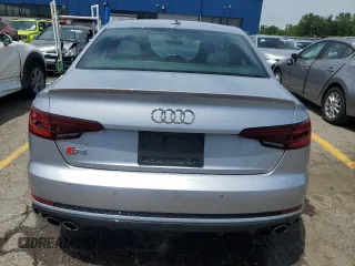 2019 Audi S4 Premium Plus with VIN WAUB4AF46KA114625, listed as a Copart auction lot 61063054 with 32,239 mi miles and Salvage Title. Bid and sale history available at carsss.com. Image 6.