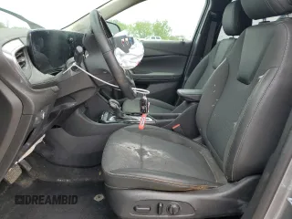 2024 Buick Encore GX Preferred z VIN KL4AMCSL5RB005790, wystawiony jako Copart lot #57697295 z przebiegiem 16 312 mil mil oraz Szkoda całkowita • Salvage title. Historia ofert i sprzedaży dostępna na DreamBid. Obrazek 7.