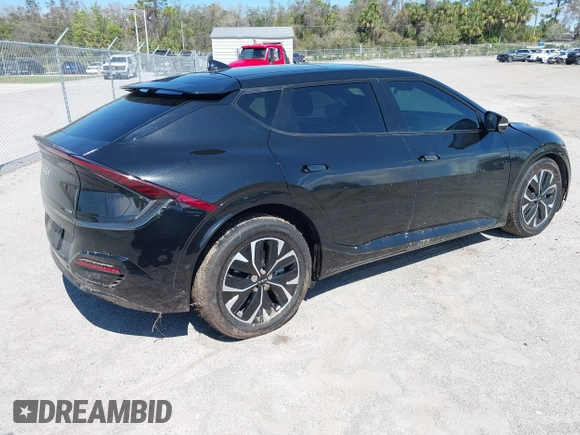 2022 Kia EV6 GT-Line with VIN KNDC44LA7N5027008, listed as a IAAI auction lot 41679245 with 54,042 mi miles. Bid and sale history available at carsss.com. Image 4.