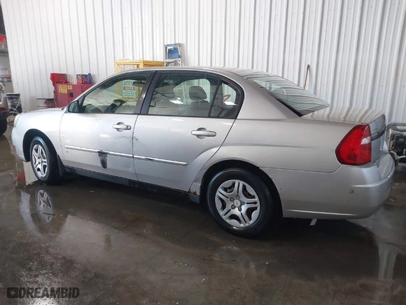 2007 Chevrolet Malibu LS w/1LS with VIN 1G1ZS58F37F311140, listed as a IAAI auction lot 41546125 with 184,836 mi miles. Bid and sale history available at carsss.com. Image 15.