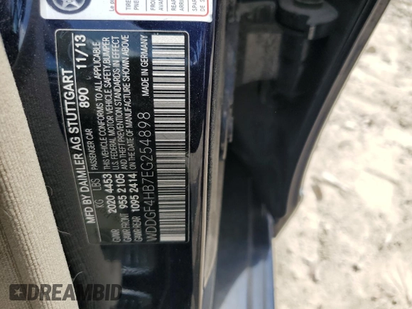 2014 Mercedes-Benz C 250 Sport with VIN WDDGF4HB7EG254898, listed as a Copart auction lot 53920835 with 142,607 mi miles and Salvage Title. Bid and sale history available at DreamBid. Image 12.