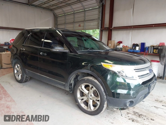 2013 Ford Explorer XLT with VIN 1FM5K8D88DGC37309, listed as a IAAI auction lot 40073755 with 226,883 mi miles and . Bid and sale history available at carsss.com. Image 1.