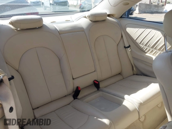 2009 Mercedes-Benz CLK 350 z VIN WDBTJ56H89F263852, wystawiony jako IAAI lot #42296657 z przebiegiem 165 044 mil mil oraz . Historia ofert i sprzedaży dostępna na DreamBid. Obrazek 8.