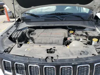 2018 Jeep Compass Latitude with VIN 3C4NJDBB2JT291162, listed as a Copart auction lot 53295245 with 82,852 mi miles and Salvage Title. Bid and sale history available at DreamBid. Image 13.