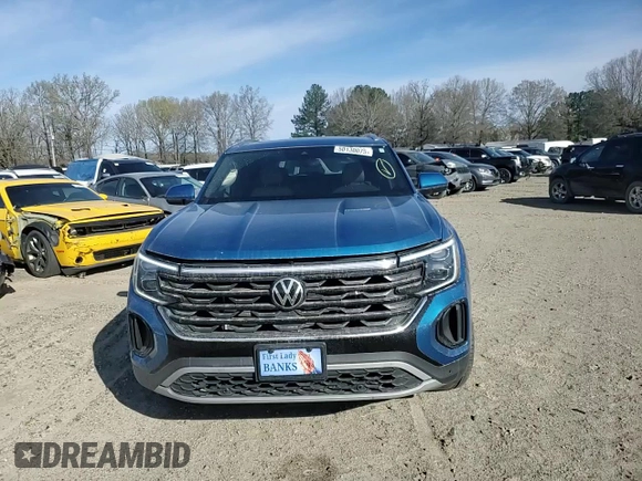 2024 Volkswagen Atlas SE with VIN 1V2JE2CA2RC210518, listed as a Copart auction lot 50130075 with 32,939 mi miles and Salvage title. Bid and sale history available at DreamBid. Image 12.