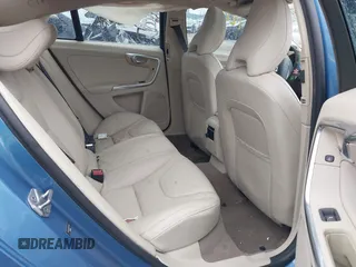 2014 Volvo S60 T5 z VIN YV1612FH1E2274829, wystawiony jako IAAI lot #41712251 z przebiegiem 87 269 mil mil oraz . Historia ofert i sprzedaży dostępna na DreamBid. Obrazek 8.