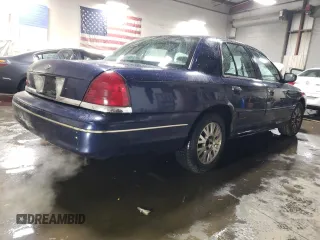 2004 Ford Crown Victoria LX z VIN 2FAFP74W94X171212, wystawiony jako Copart lot #82830214 z przebiegiem 217 595 mil mil oraz Szkody całkowita. Historia ofert i sprzedaży dostępna na DreamBid. Obrazek 3.